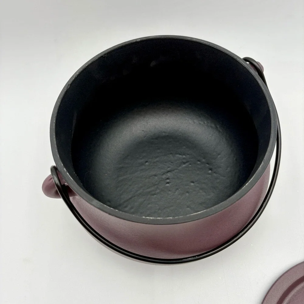 Smith & Clark Ironworks 4 Qt Cauldron Pre-Seasoned Cast Iron Pot Purple